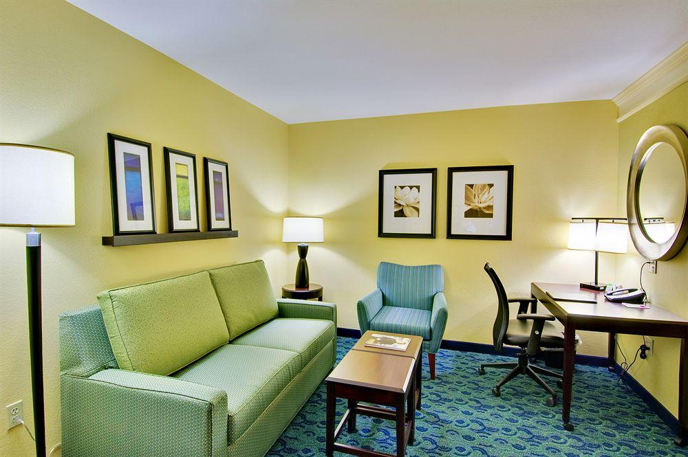 Springhill Suites Birmingham Colonnade Екстер'єр фото