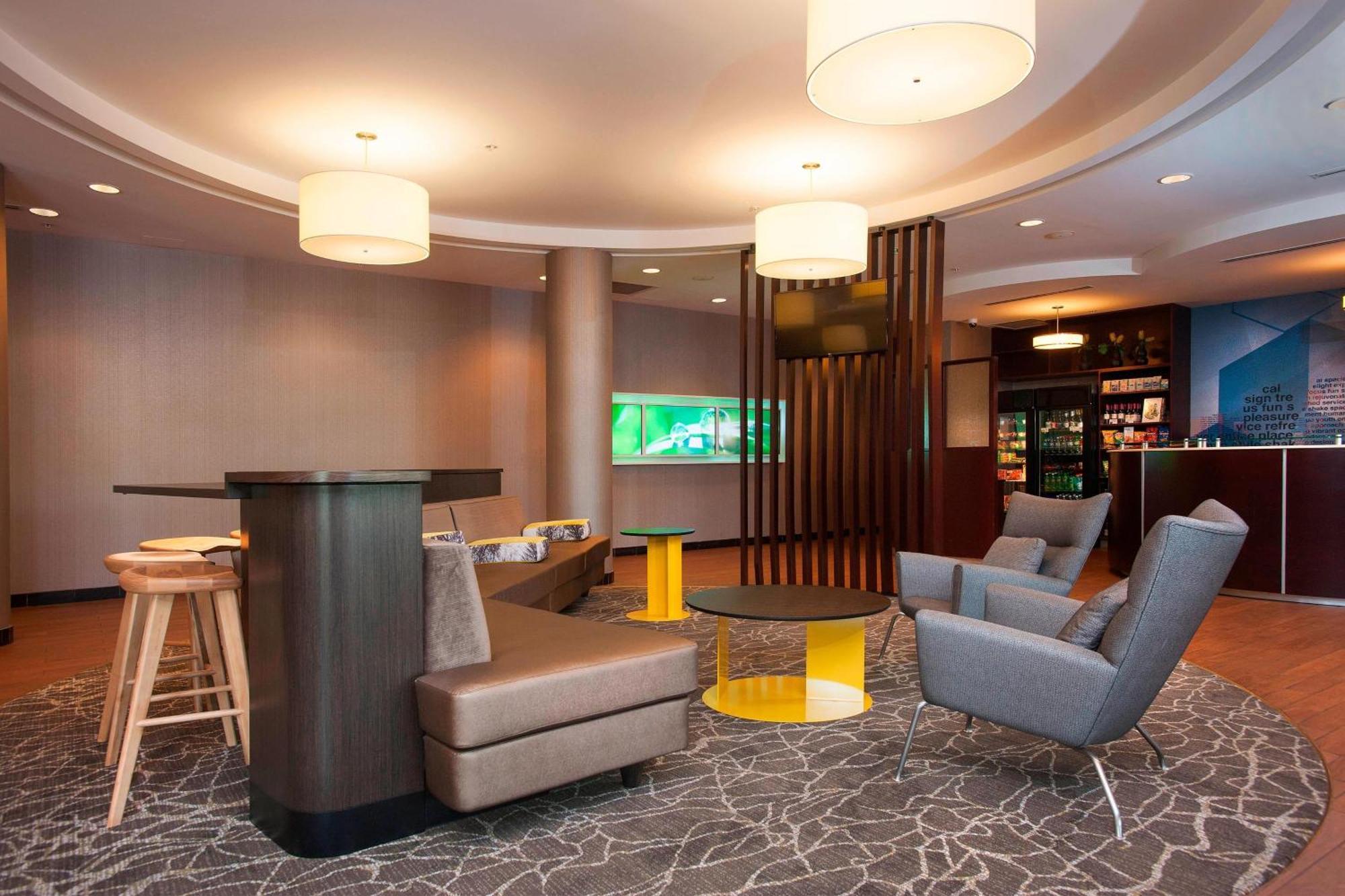 Springhill Suites Birmingham Colonnade Екстер'єр фото