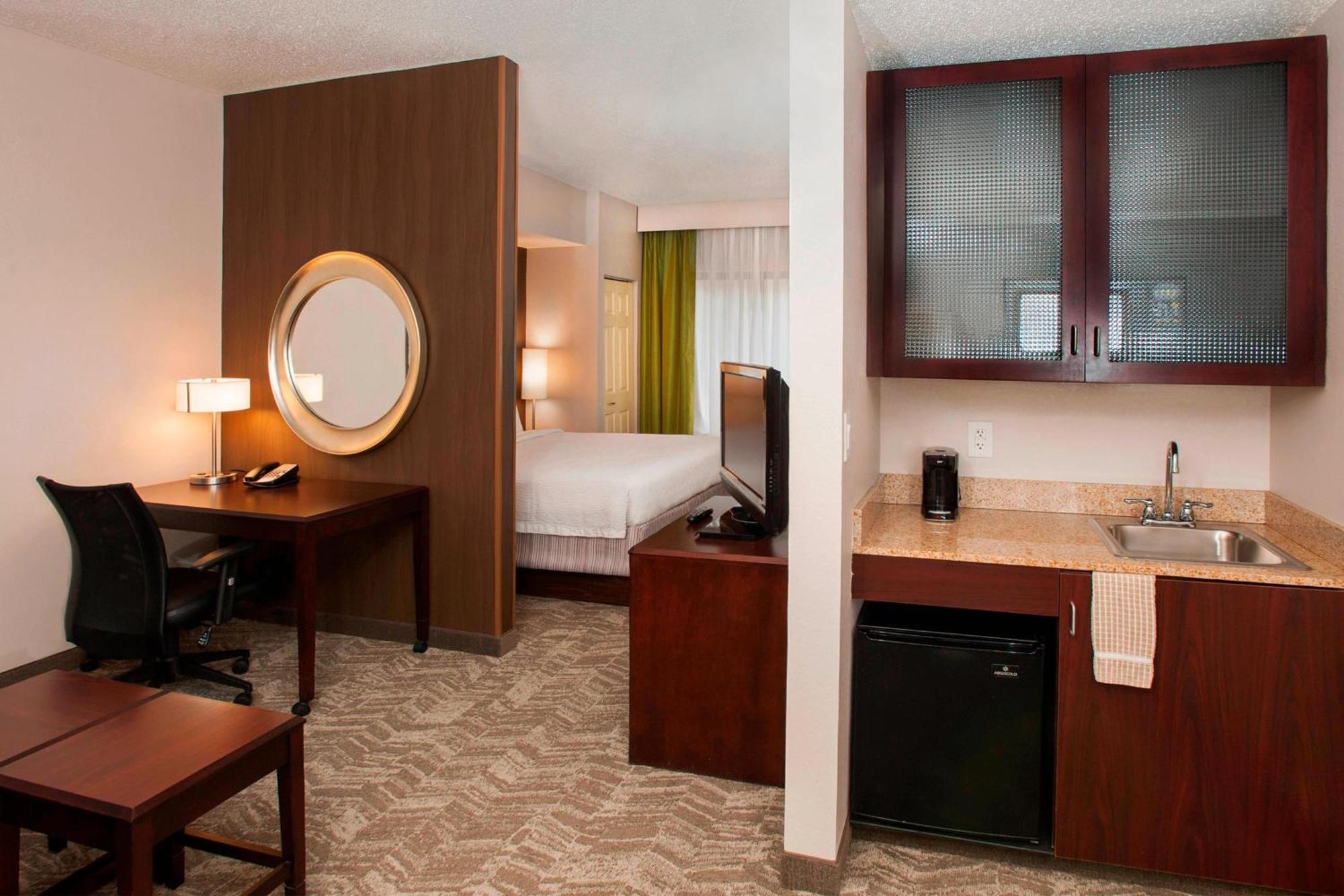 Springhill Suites Birmingham Colonnade Екстер'єр фото