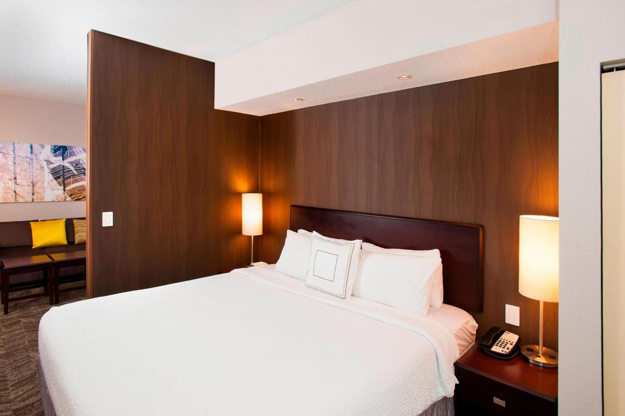 Springhill Suites Birmingham Colonnade Екстер'єр фото