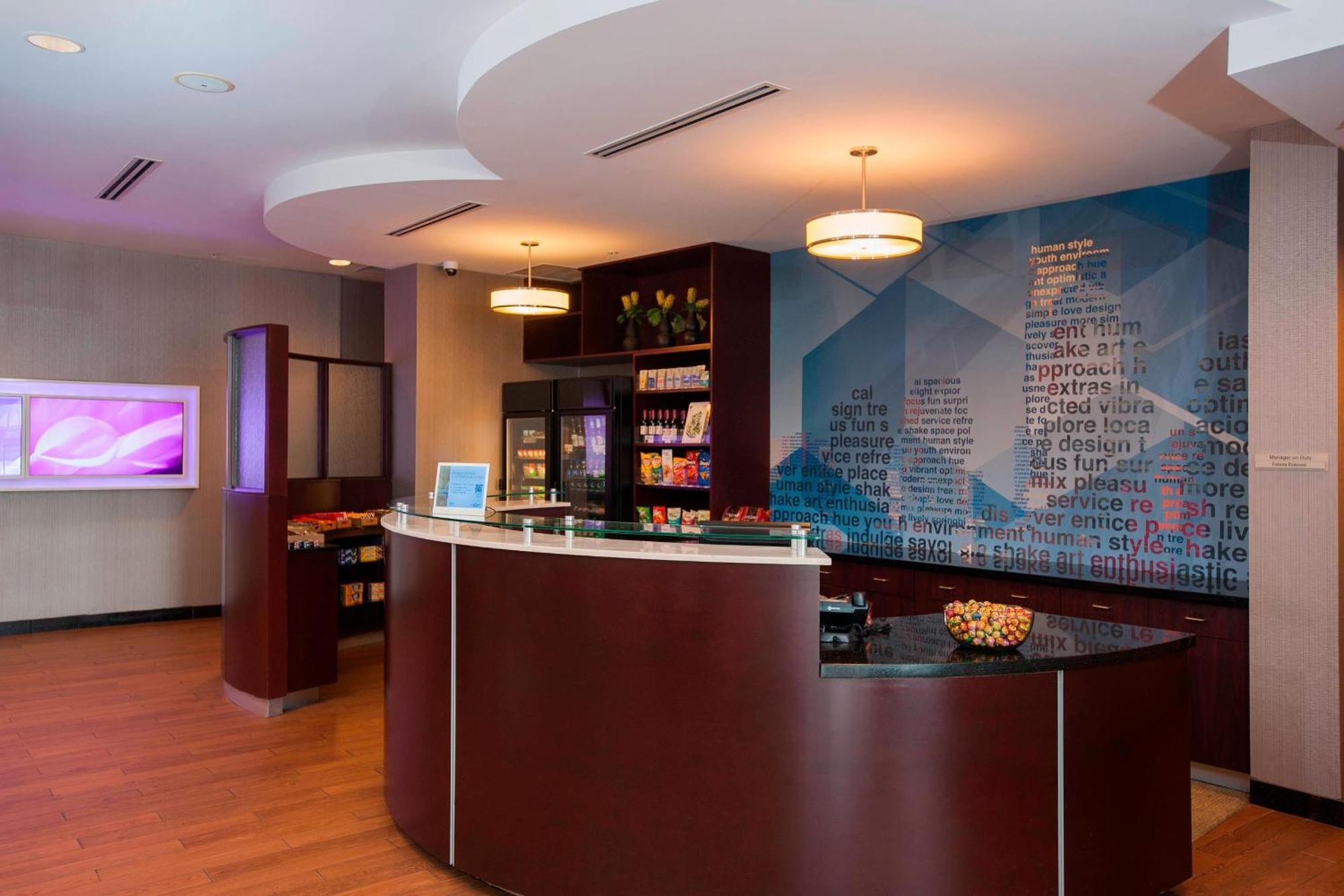 Springhill Suites Birmingham Colonnade Екстер'єр фото