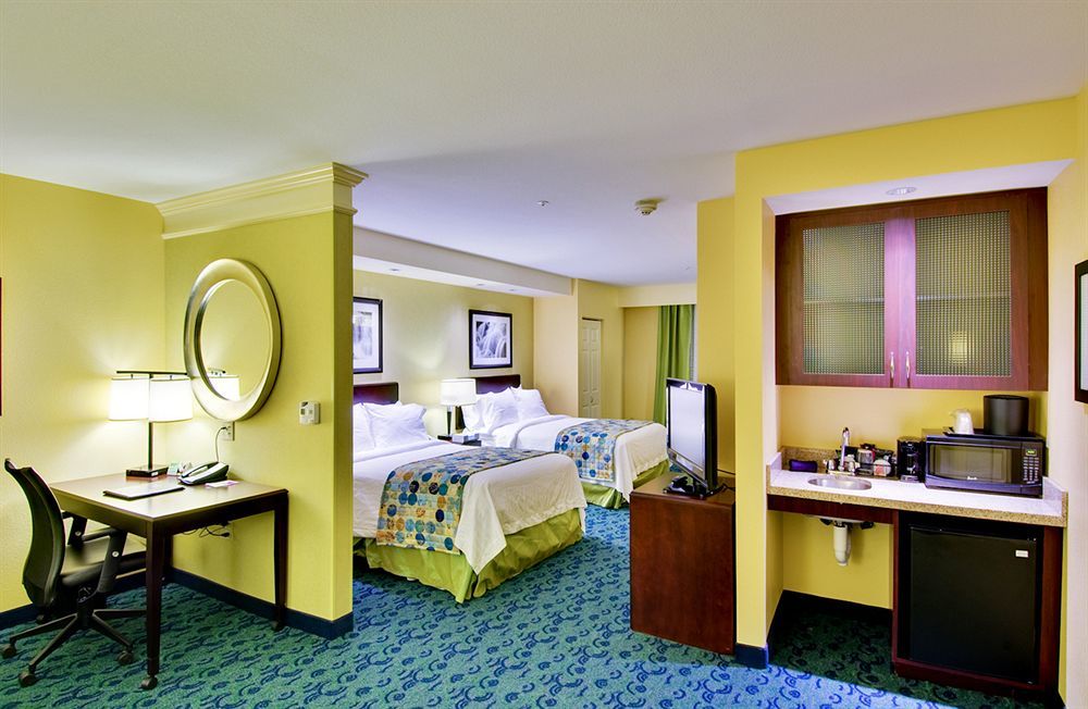 Springhill Suites Birmingham Colonnade Екстер'єр фото