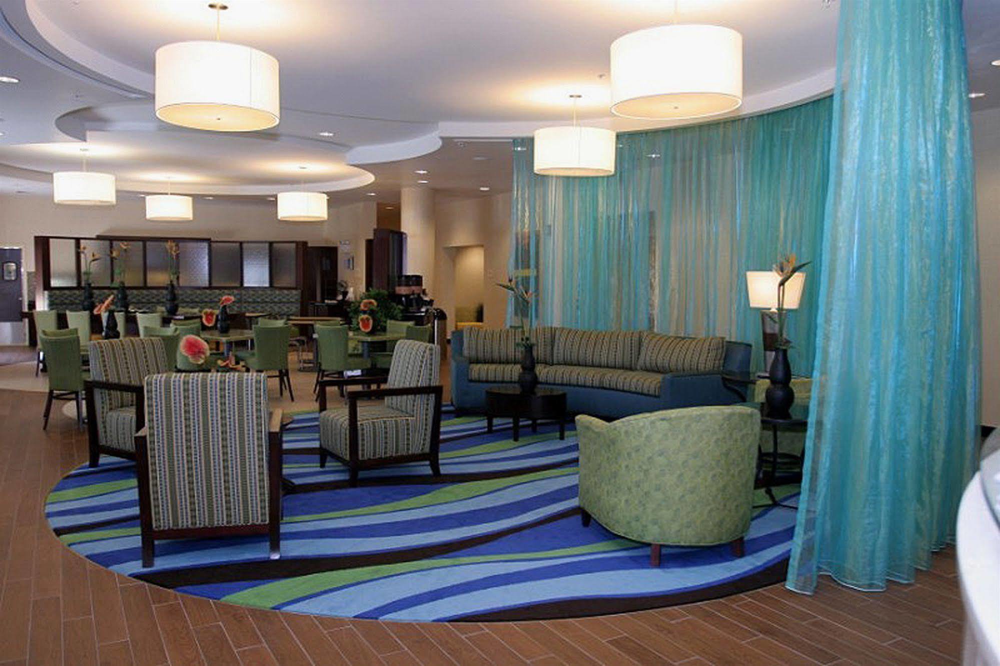 Springhill Suites Birmingham Colonnade Екстер'єр фото